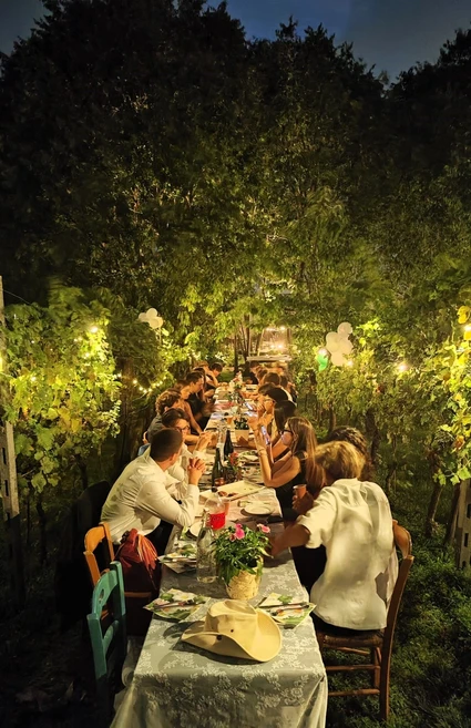 Cena in vigneto in una cascina dell’800 nell’entroterra del Lago di Garda 0 Cena in vigneto in una cascina dell’800 nell’entroterra del Lago di Garda 0